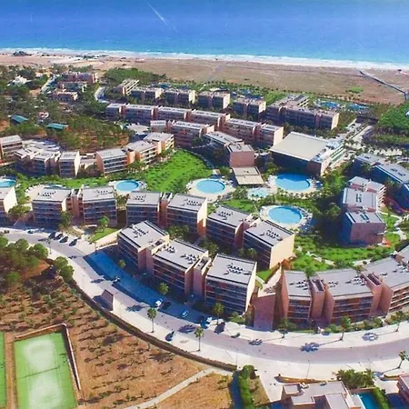 Salgados T3 - Vista Piscina جويا